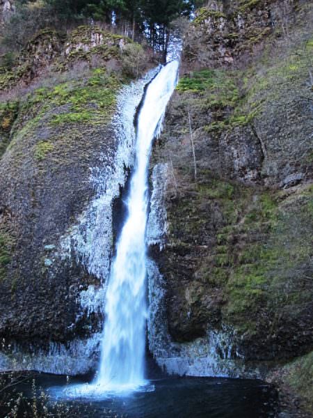 horsetail falls waterfall