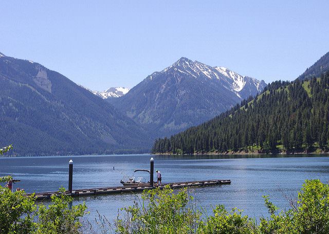 Lake and Mountains in Oregon